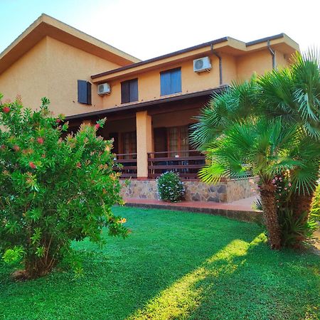 Nuraghe Bianco Bed & Breakfast Santa Maria la Palma Exterior photo