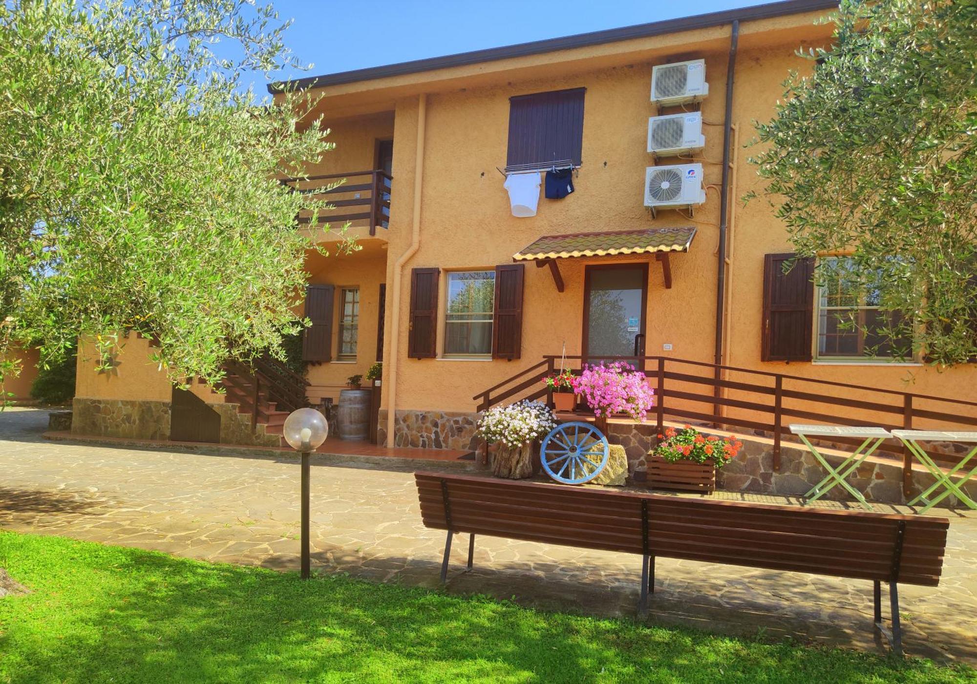 Nuraghe Bianco Bed & Breakfast Santa Maria la Palma Exterior photo