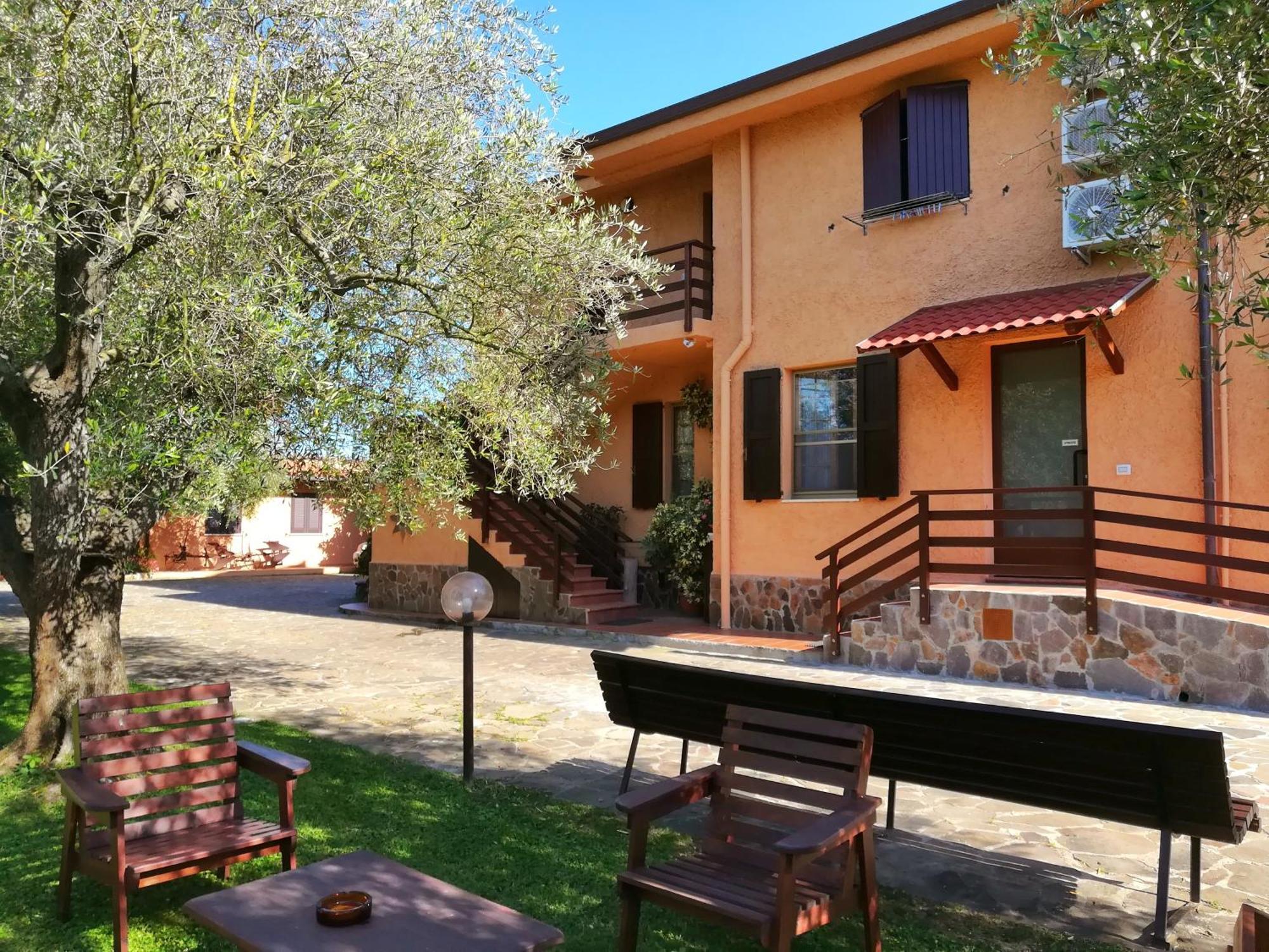 Nuraghe Bianco Bed & Breakfast Santa Maria la Palma Exterior photo